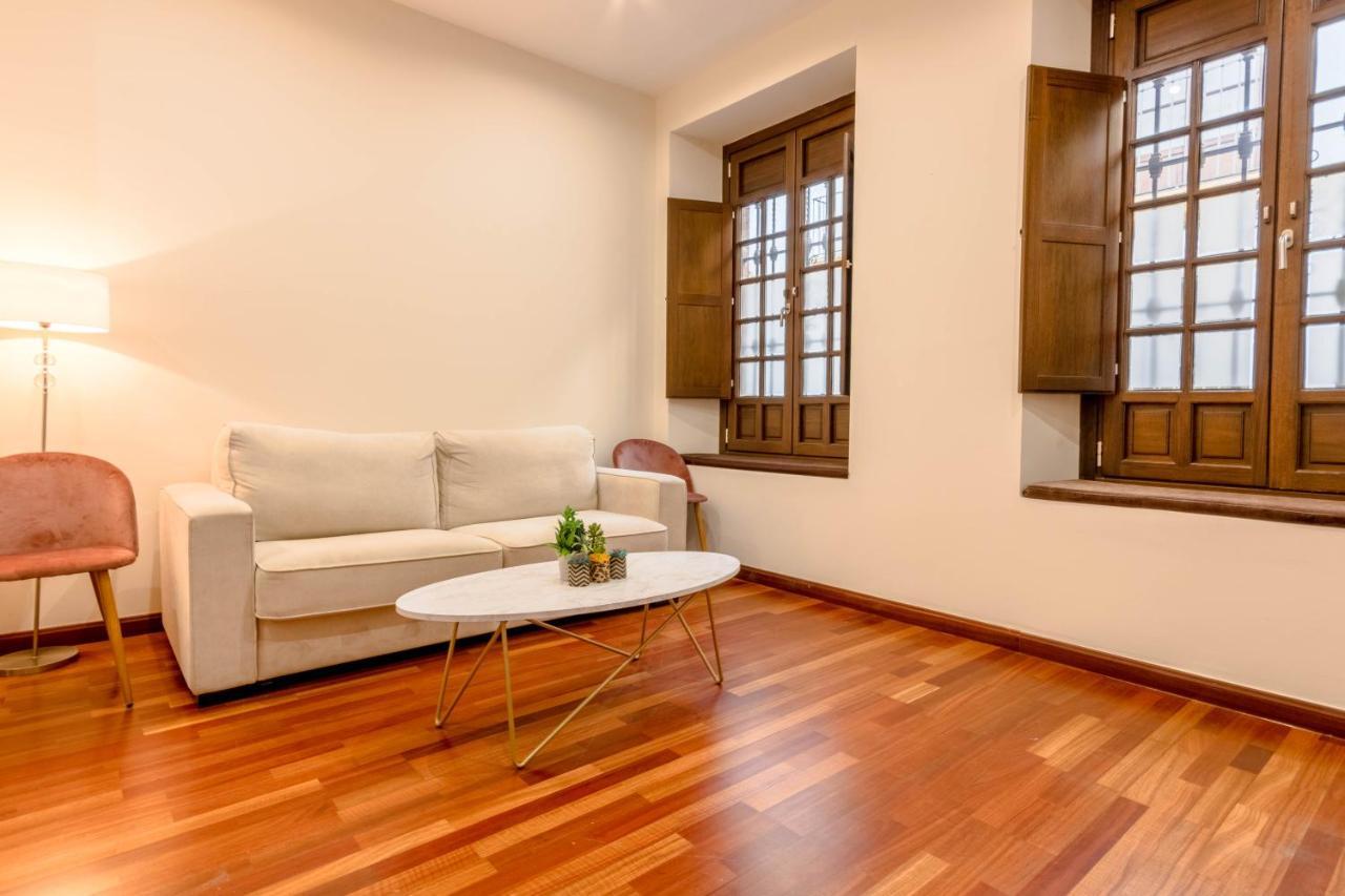 إشبيلية Pedro Nino Eleven Suites المظهر الخارجي الصورة